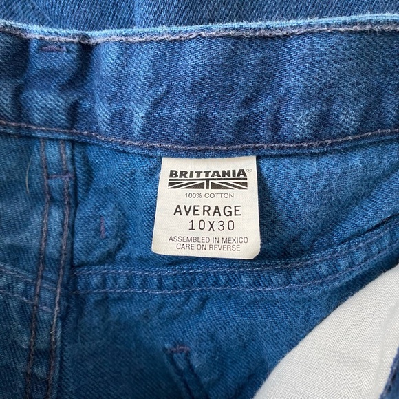 VINTAGE AUTHENTIC BRITTANIA DARK WASH PLEATED HIGH-WAISTED JEANS 25” waist - Picture 4 of 7